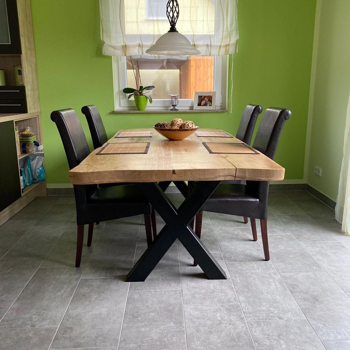 Eichentisch aus 2 Bohlen