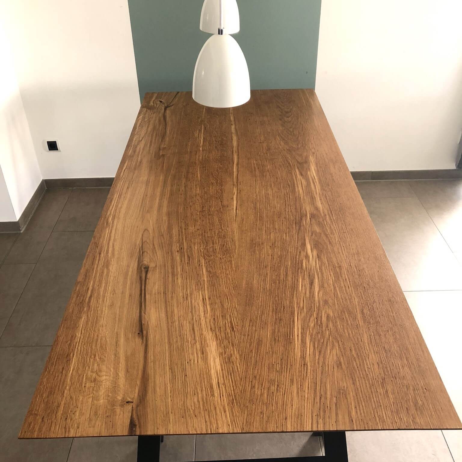 Eichentisch in Trapezform Maserung