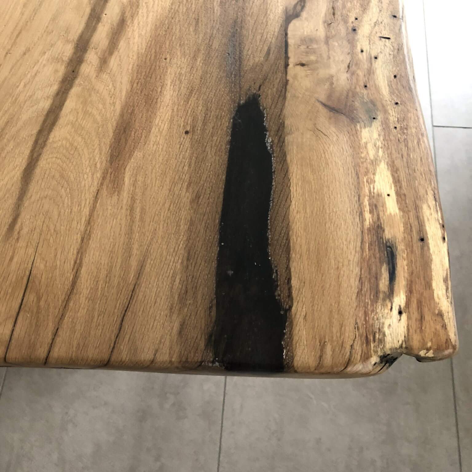 Holzwurm Eichentisch